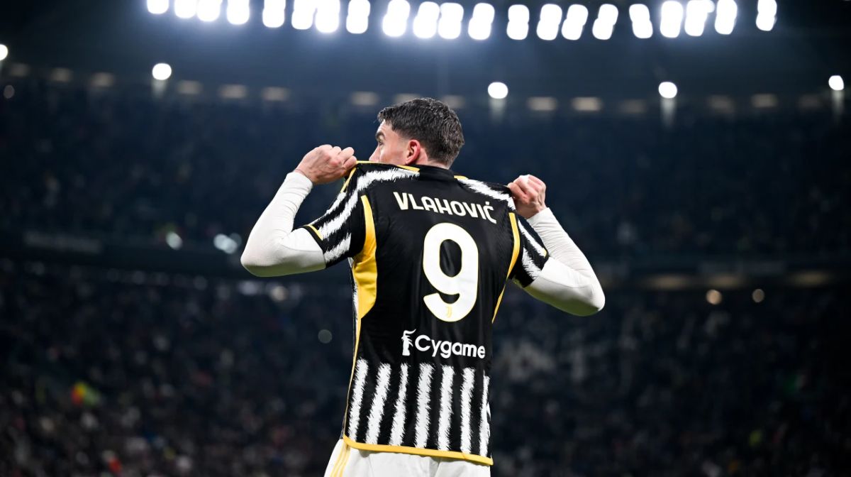 Dusan Vlahovic mercado de fichajes Juventus Barcelona Chelsea