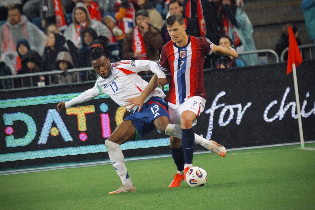 Un gigante italiano acecha a Sorloth en el mercado del Atlético